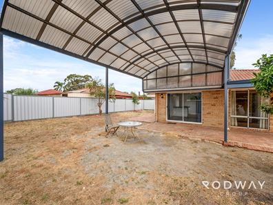 111 Braemore St, Seville Grove WA 6112