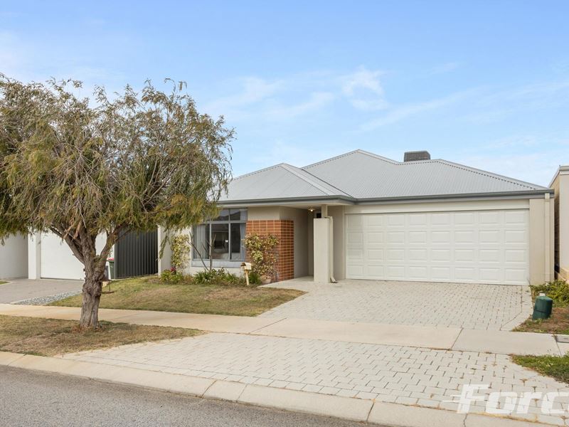 10 Bullata Chase, Jindalee WA 6036