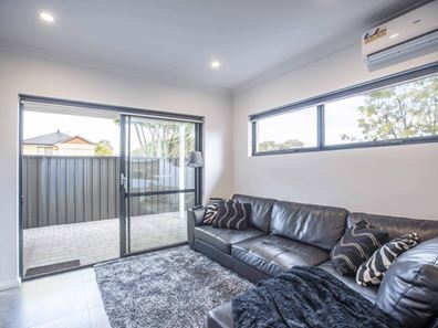 2/178 Surrey Road, Rivervale WA 6103