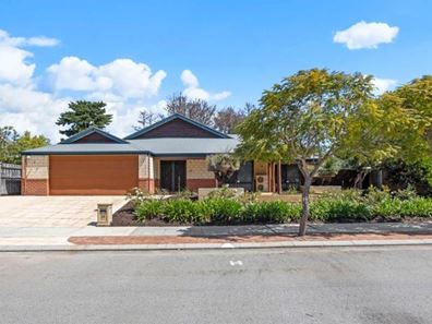 10 Clossland Avenue,, Ellenbrook WA 6069