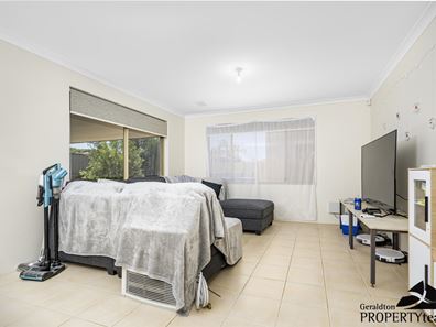 8 Moffatt Place, Tarcoola Beach WA 6530