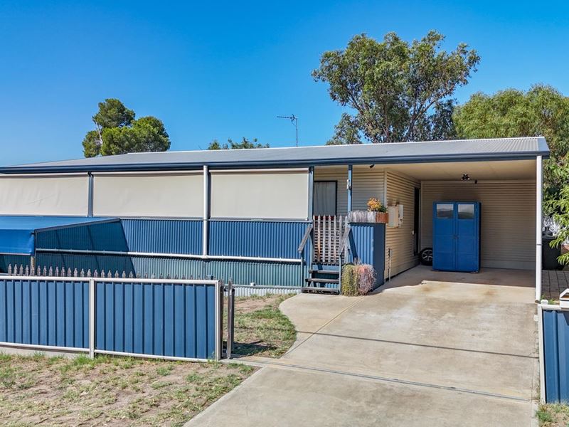 13 Hatton Street, Northam WA 6401