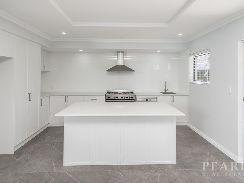 94 Reflection Blvd St, Jindalee WA 6036