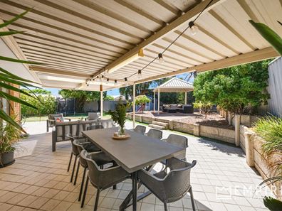 14 Carnation Place, Yangebup WA 6164