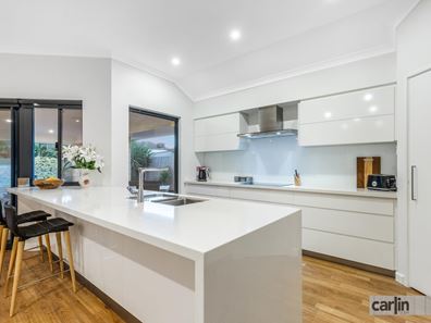 34 Freycinet Circuit, Aubin Grove WA 6164