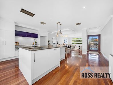 51 Lincoln Road, Morley WA 6062