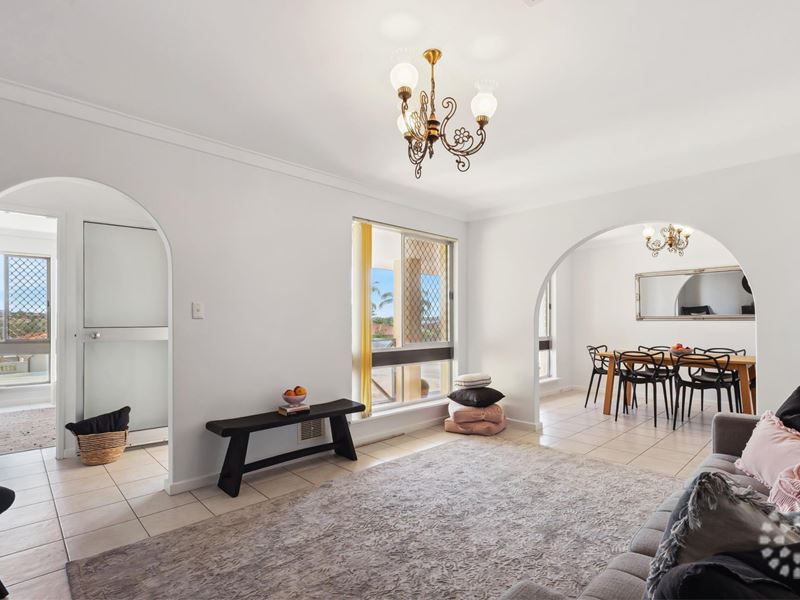 6 Steinbeck Place, Spearwood