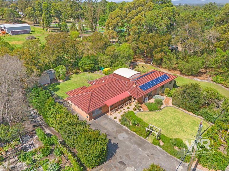 15 Harrogate Road, Gledhow WA 6330