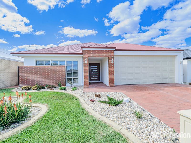 6 Ligado Avenue, Aveley