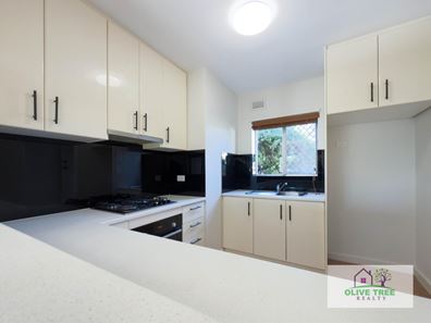 4/30 Jennings Way, Lockridge WA 6054