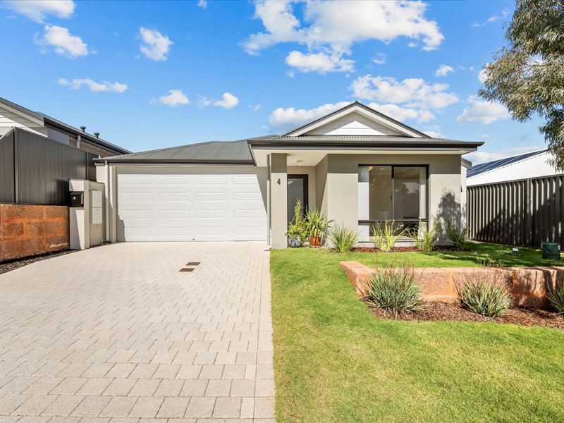 4 Saltbush Street, Wandi