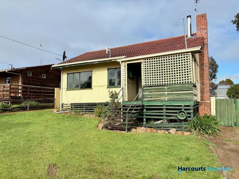 13 Mitchell Avenue, Boyup Brook