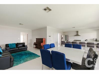 43 Aventurine Parade, Wellard WA 6170