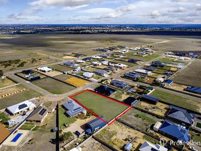 16 Lobelia Way, Moresby WA 6530