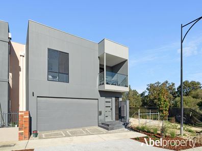 10 Filly Avenue, Cockburn Central WA 6164