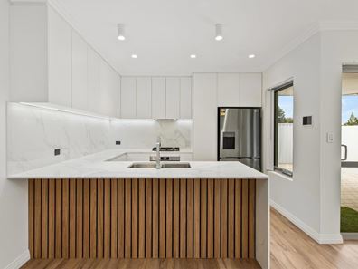 2A Ludlands Street, Morley WA 6062