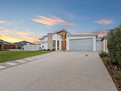 2 Mermaid Terrace, Singleton WA 6175