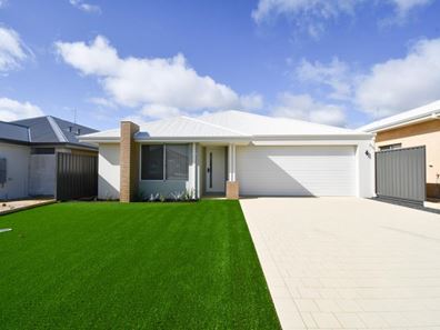 78 Sharperton Meander, Dudley Park WA 6210