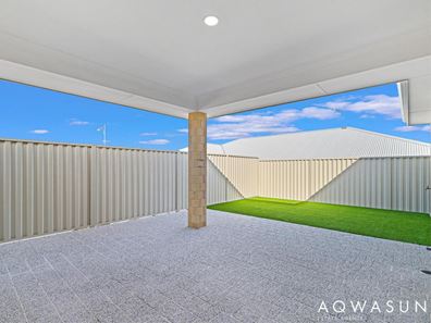 41 Moncrieff Parade, Golden Bay WA 6174