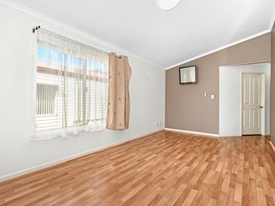 104, 550 Albany Highway, Milpara WA 6330
