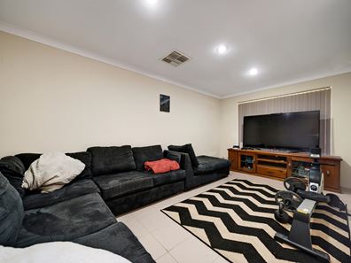 2 Blythewood Way, Heathridge WA 6027