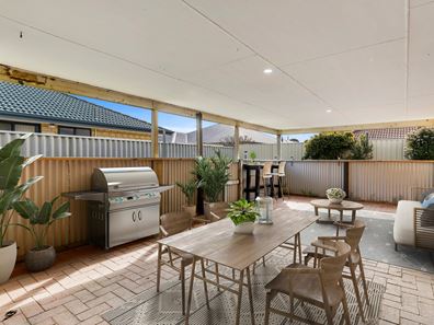 102 Rae Road, Shoalwater WA 6169
