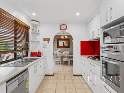 4 Chambers Way, Noranda WA 6062