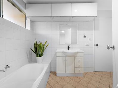 13/51 Braemore Street, Seville Grove WA 6112