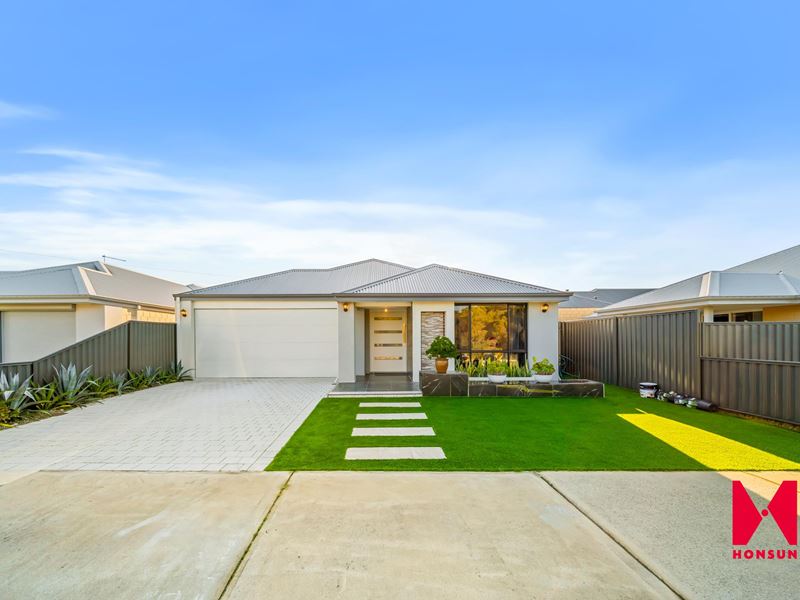 13 Piara Drive, Piara Waters WA 6112