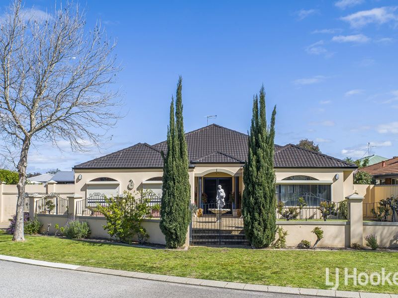 15 Spruce Place, Thornlie WA 6108
