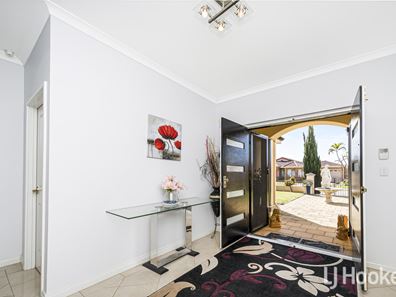 15 Spruce Place, Thornlie WA 6108