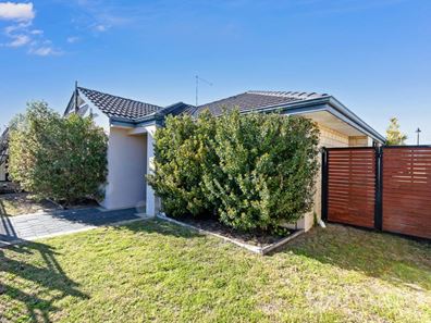 24 La Mirada Avenue, Clarkson WA 6030