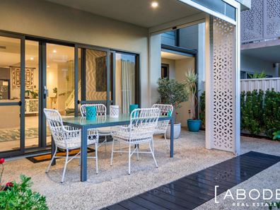 9 Morea Lane, North Coogee WA 6163