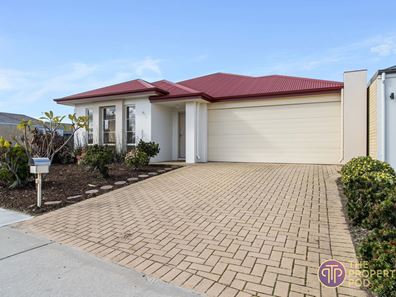 102 Verbana Drive, Aveley WA 6069