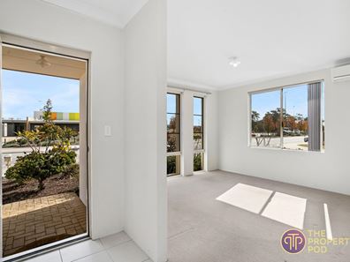 102 Verbana Drive, Aveley WA 6069