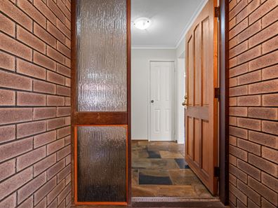 17 Portsmouth Place, Waikiki WA 6169