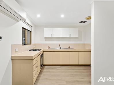 19/33 Brookside Avenue, Kelmscott WA 6111