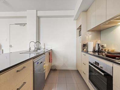 121/3 Homelea Court, Rivervale WA 6103