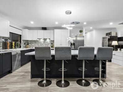 76 Dotterel Way, Yangebup WA 6164