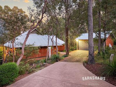 945 Martin Road, Mundaring WA 6073