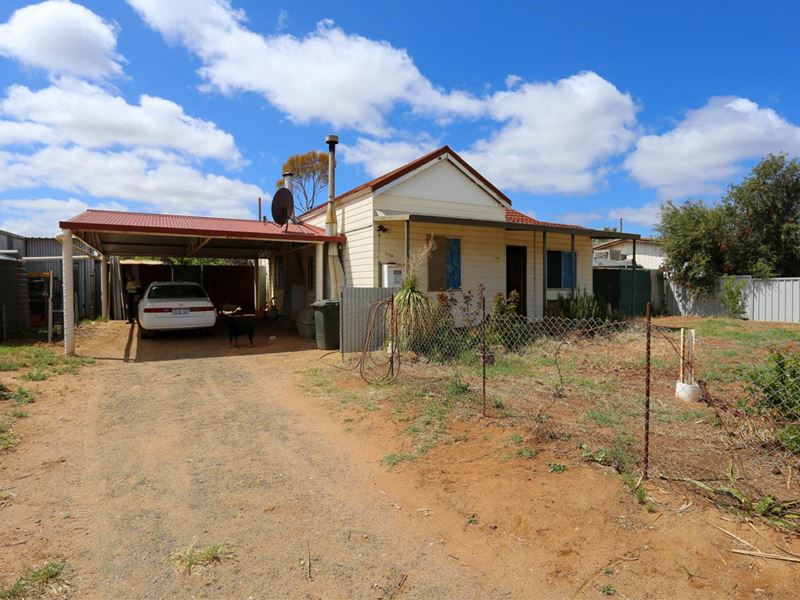 118 Roberts Street, Norseman WA 6443