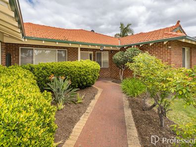 14 Burtonia Place, Canning Vale WA 6155