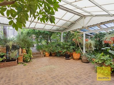 17 Peet Road, Kalamunda WA 6076