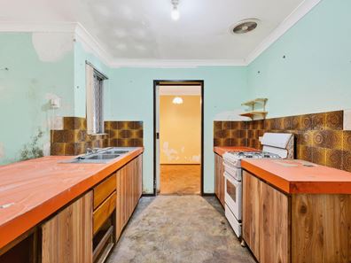 5 Malu Court, Camillo WA 6111