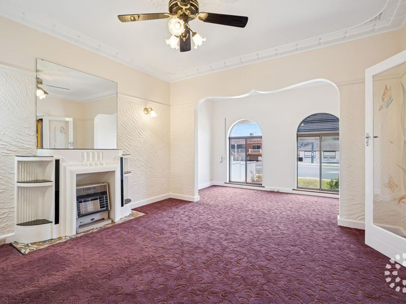 12 Hamilton Road, Hamilton Hill