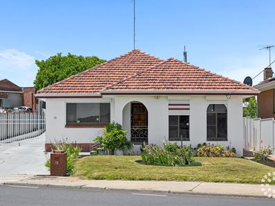 12 Hamilton Road, Hamilton Hill WA 6163