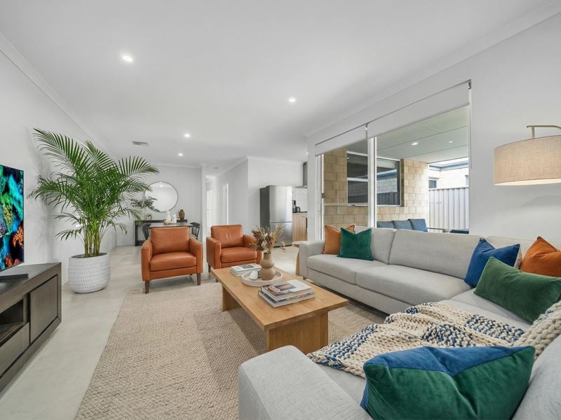 8 Canvas Road, Alkimos WA 6038