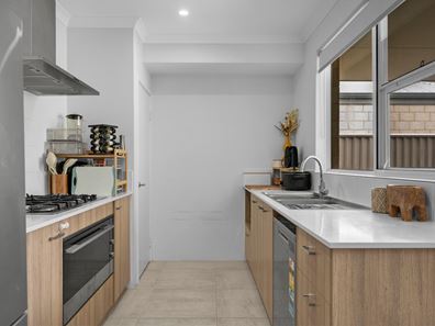 8 Canvas Road, Alkimos WA 6038