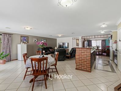 57 Samrose Road, Dalyellup WA 6230