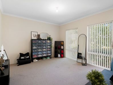 4/7 Leslie Street, Cannington WA 6107